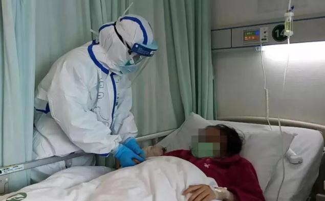 全球卫生专家：准备好用减轻损失策略替代围堵策略