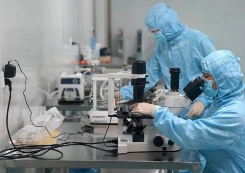 全国第一例、第二例由遗体解剖获得的新冠肺炎病理今日被送检