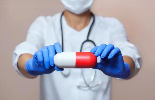 腾讯阿里高瓴角力，50万家实体药店酝酿大变局