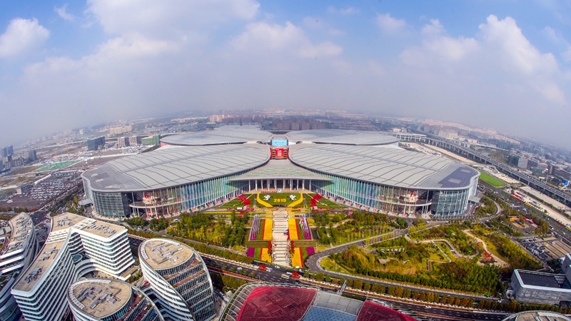 专业实力battle的进博会，来了个跨领域的“通才”