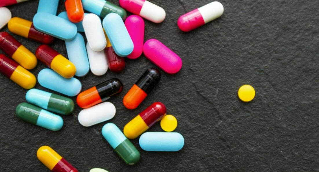 80个，2021年国家药审中心建议批准的境外生产原研药